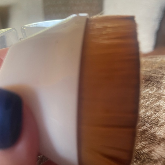 Skin Bae and Beyond Makeup Brush - Picture 3 of 4